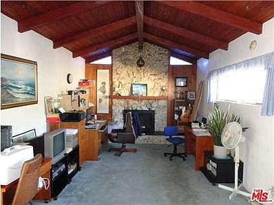 5th image of 16349 Sylvanwood Ave