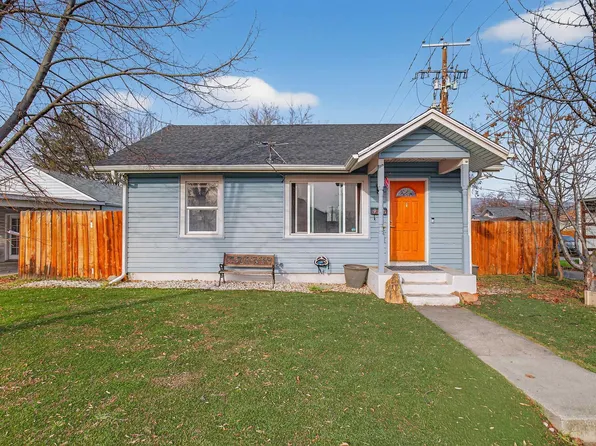 912 Elm St, Clarkston, WA 99403