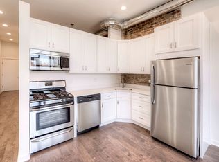1532 Chicago, Chicago, IL 60642