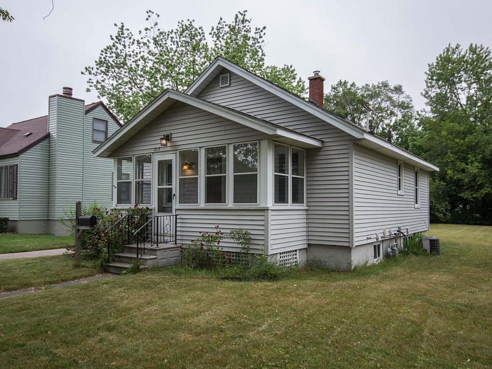 1st image of 1217 Grant Ave
