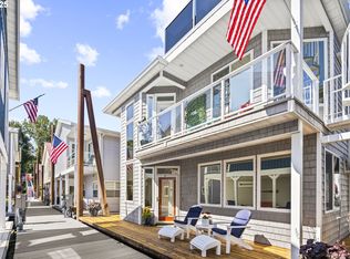 17809 NE Marine Dr SLIP B7, Portland, OR