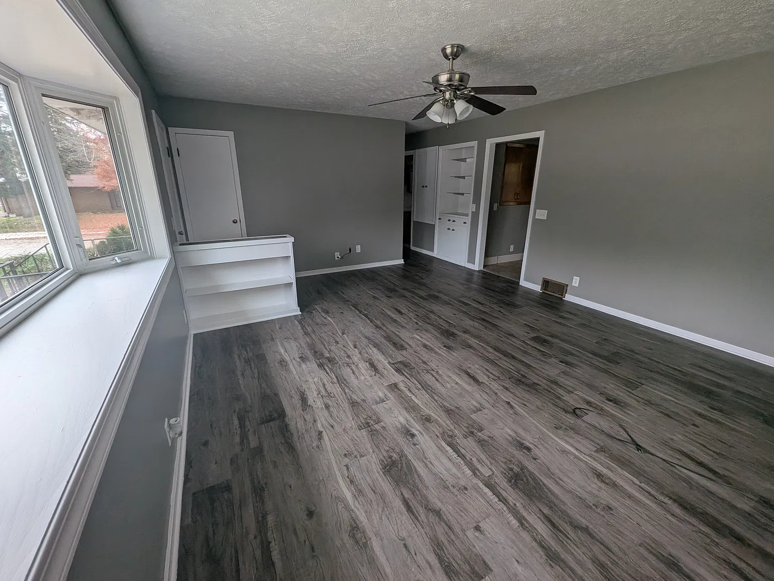 3 bed, 1066 sqft, $1,550 — Photo 3