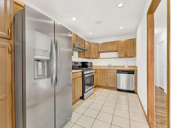15041 113th Ave, Jamaica, NY 11433