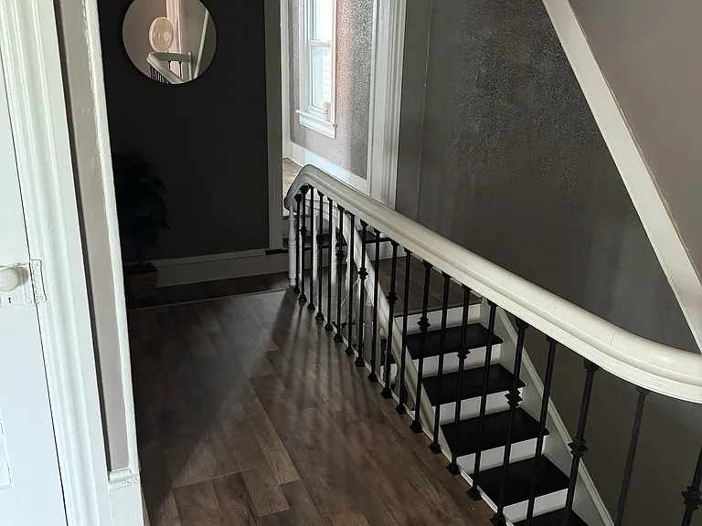 27 E Front St — Photo 4