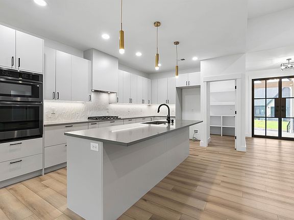 7th image of this home