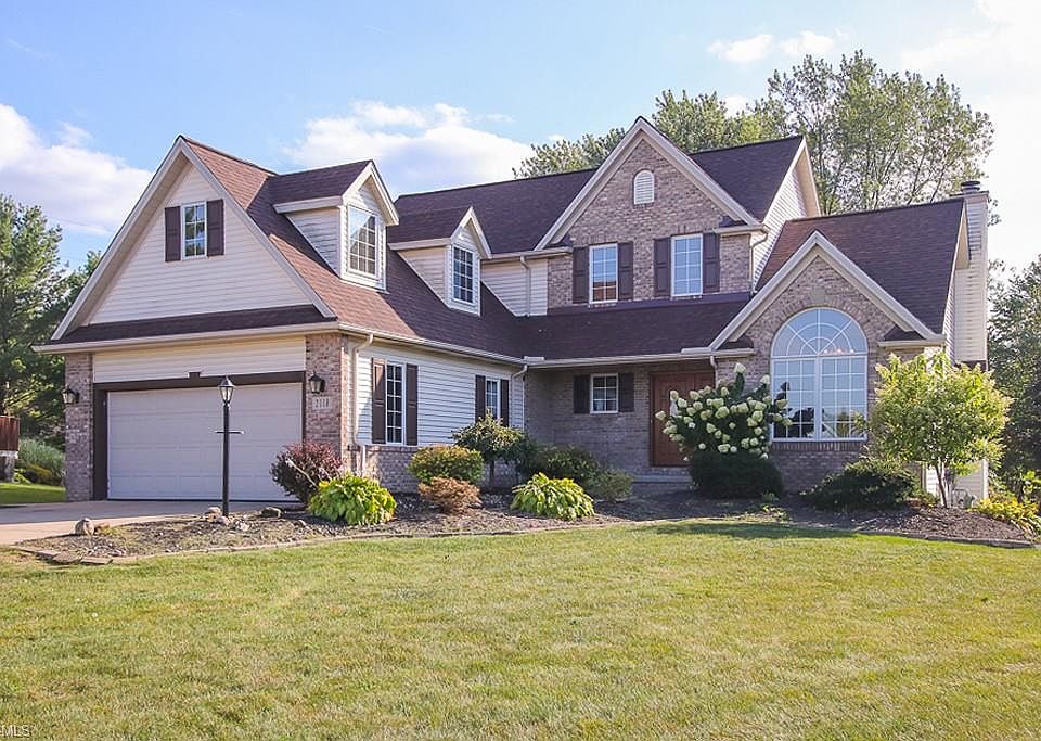 1st image of 2118 Peacock Cir