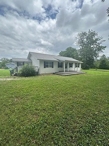 6250 W Highway 136 Photo 1