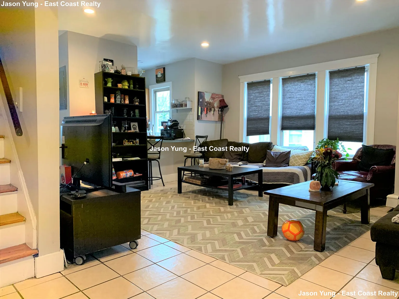 5 bed, 3.0 bath, 2300 sqft, $6,800 — Photo 4