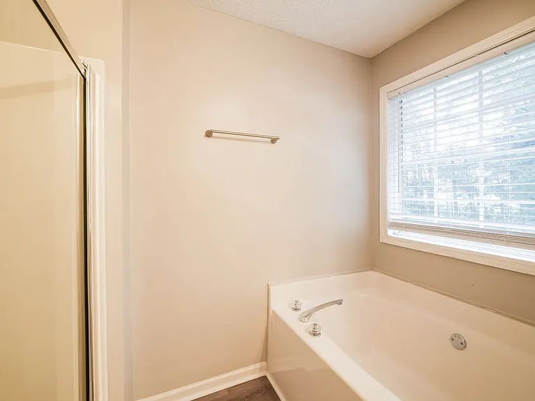 124 S Winds Dr — Photo 13