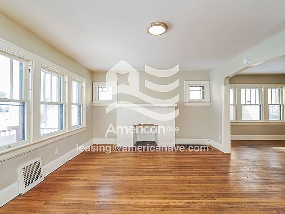 2-Living Room