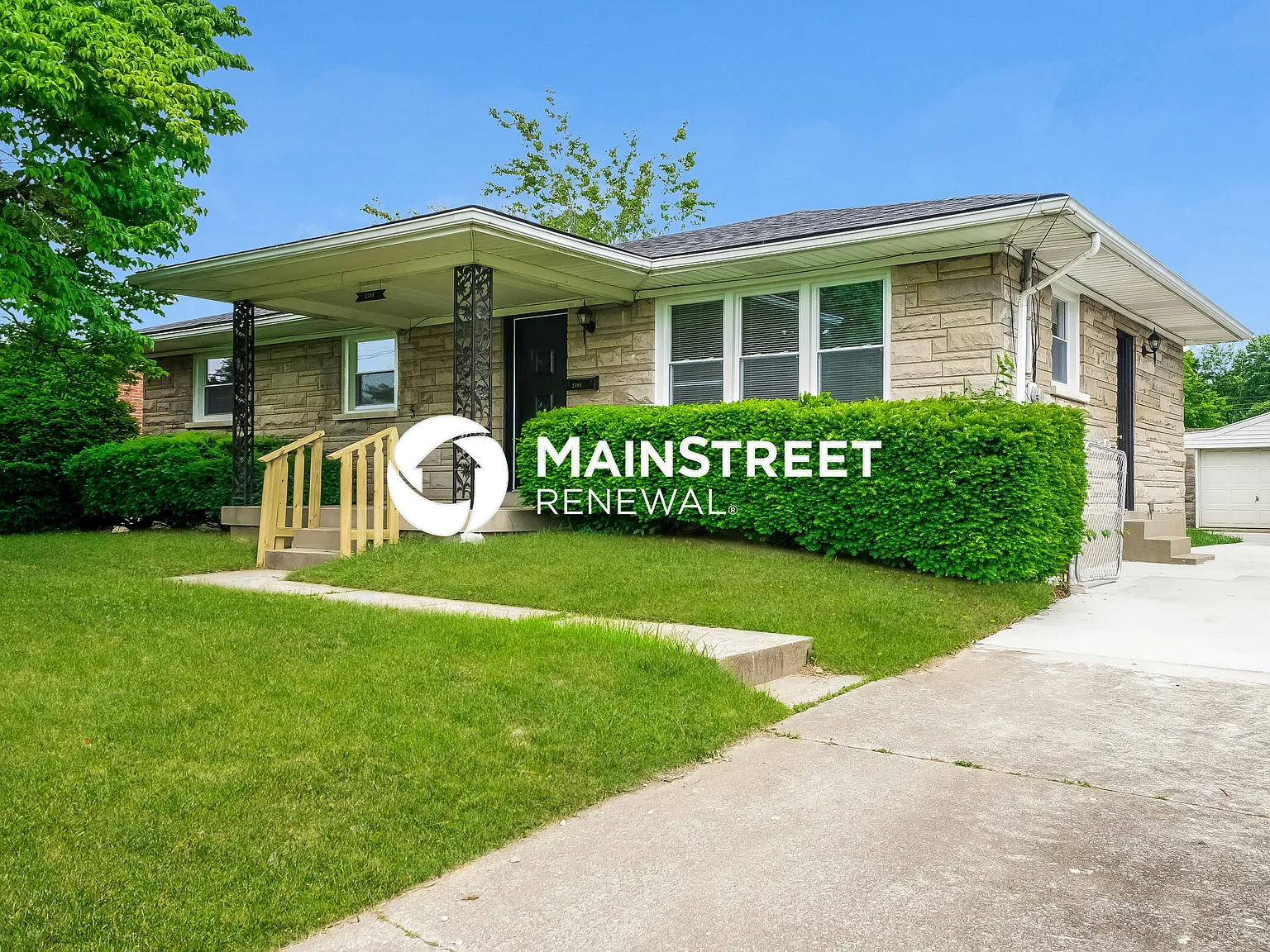 2309 Burrell Dr — Photo 4