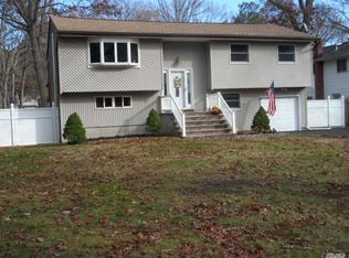 1175 Terry Rd, Ronkonkoma, NY 11779
