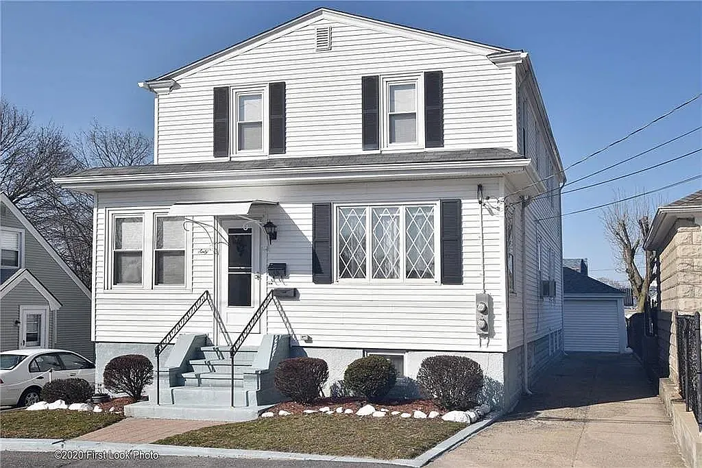 3 bed, 1092 sqft, $2,150 — Photo 1