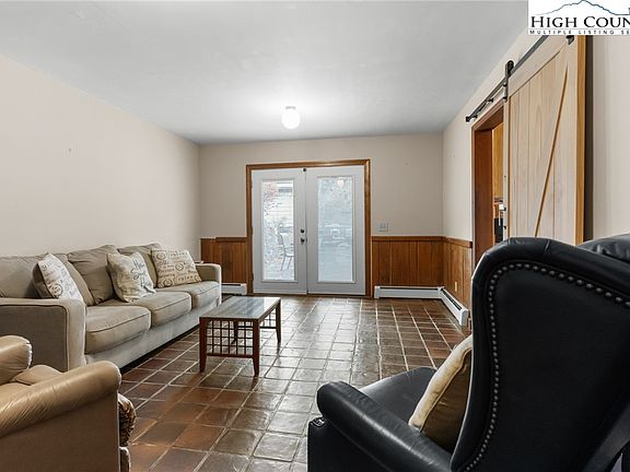 23rd image of 339 Stillhouse Branch Road