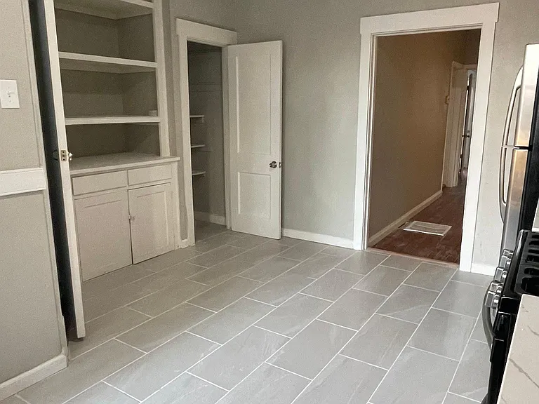 2835 Texas Ave #1F — Photo 14