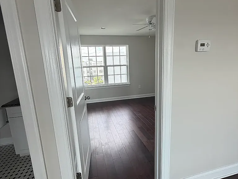 405 Monroe Ave — Photo 15