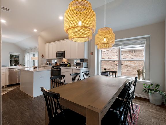 2nd image of 6310 Waldon walk