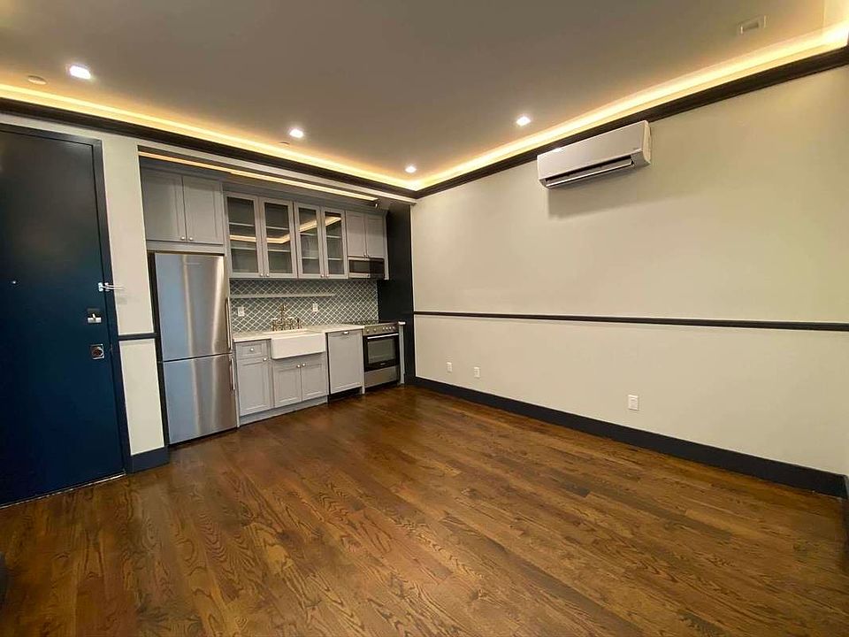 1st image of 920 Pacific St #2AA