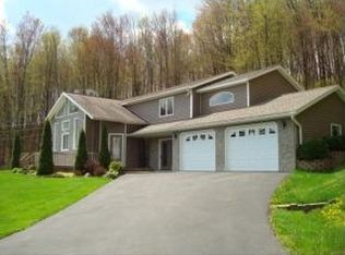 1364 Arbor Glade Rd, Apalachin, NY 13732