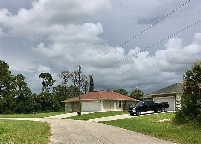 2nd image of 5008 S Rosebud Cir