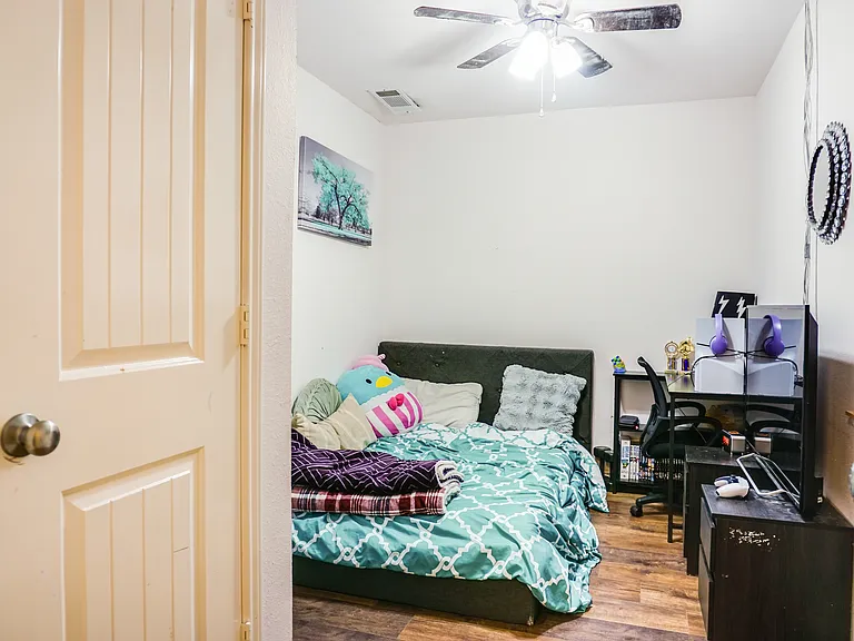 6103 Tidewater Dr — Photo 12
