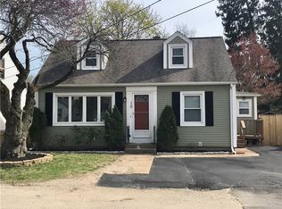 19 Saint George St, West Warwick, RI 02893