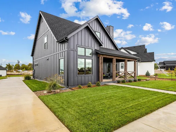 996 E Valley Trail Drive, Republic, MO 65738