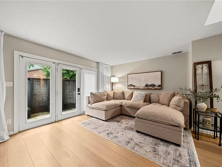4300 Roswell Rd NE #28 — Photo 8