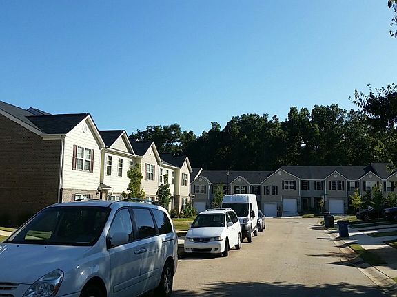 4th image of 1410 Forsythia Way