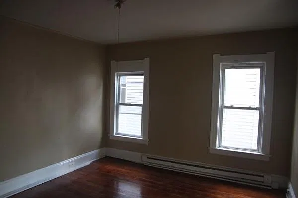 3 bed, 1000 sqft, $1,700 — Photo 4
