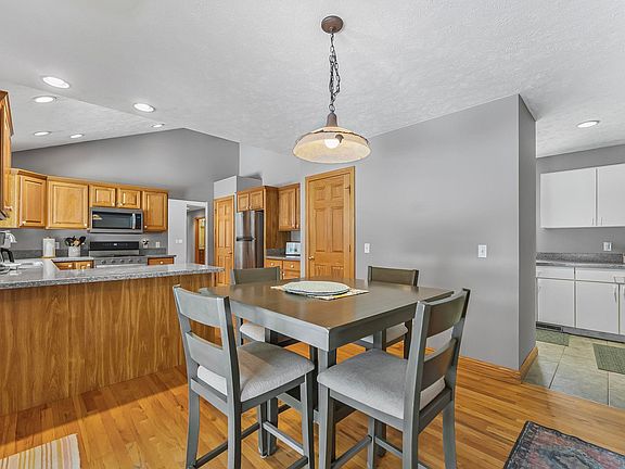 5th image of 9871 E Woodcrest Ct #20 & 21