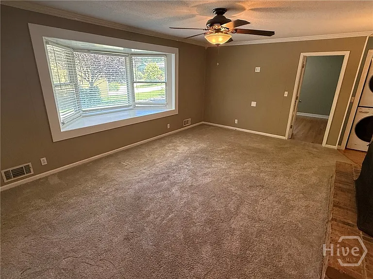 292 Tara Way — Photo 43