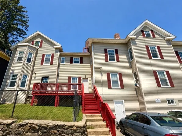 15 May St, Worcester, MA 01610