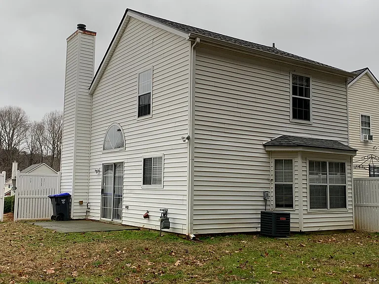 2395 Parkside Club Ln — Photo 14