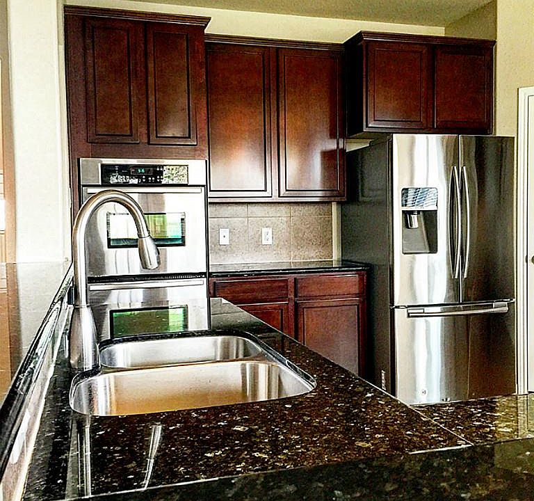 1st image of 807 Harbor Lakes Ln