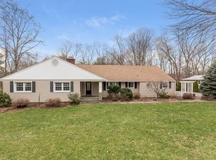 17 Knobhill Rd, Norwalk, CT 06851