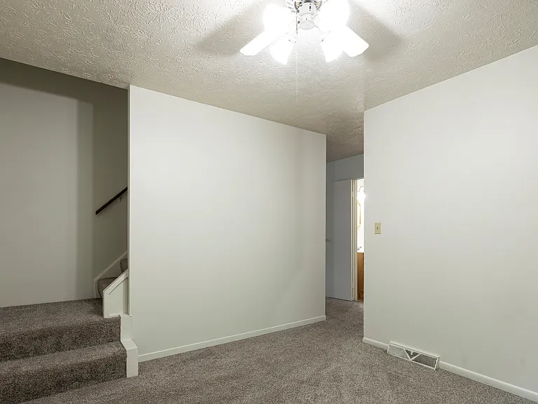 2922 Treeside St NW — Photo 7