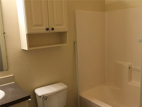 5th image of 261 Zimmerman Ave Unit B