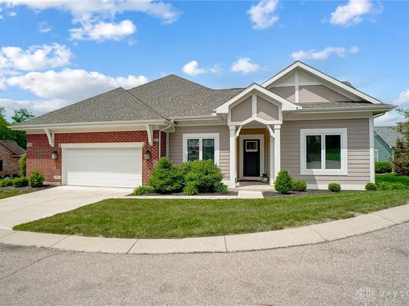 156 Pointe Oakwood Way, Oakwood, OH 45409
