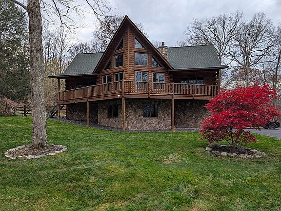 2nd image of 33 Cimarron Rd