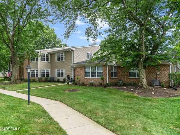 37 Honeysuckle Lane, Red Bank, NJ 07701