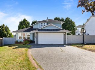 13278 98th Ave, Surrey, BC V3T 5M9