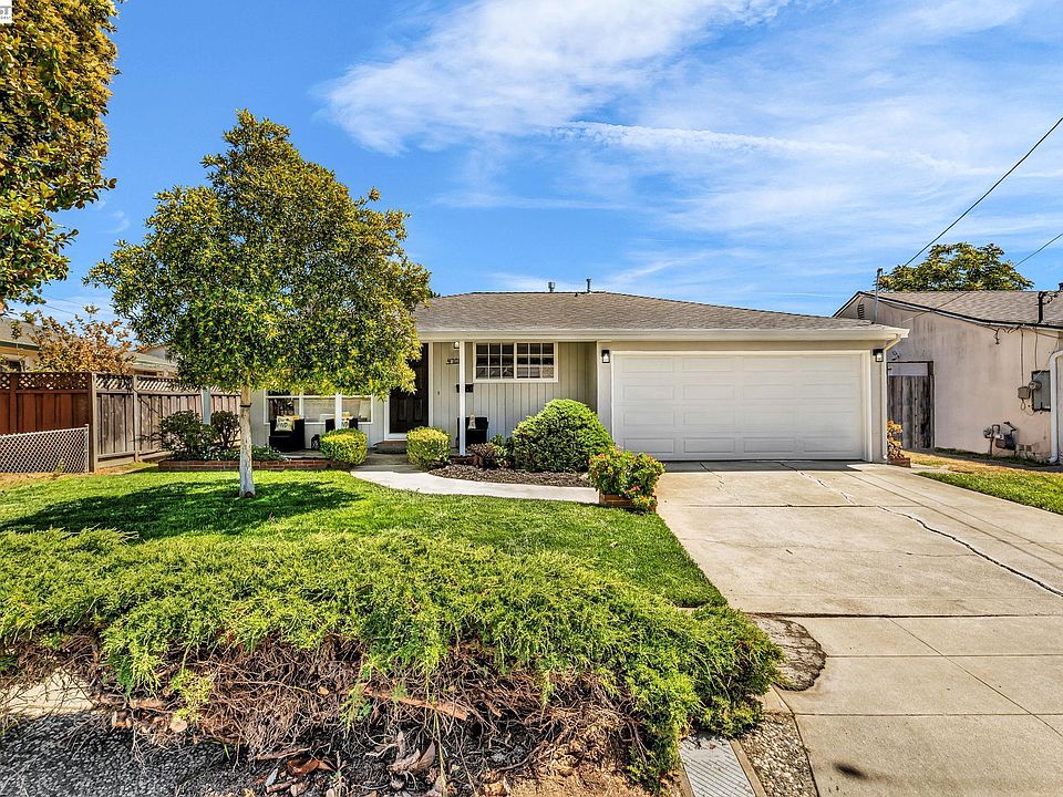 1st image of 4708 Portola Dr