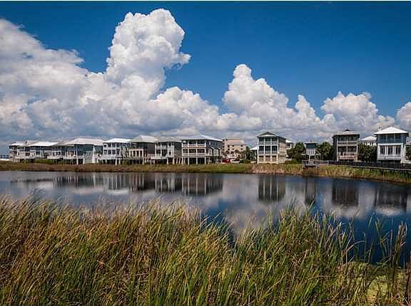 4th image of 480 Gulf Shore Dr Unit 210