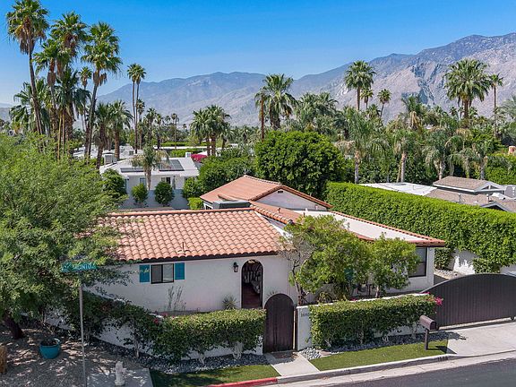 5th image of 1685 E San Jacinto Way