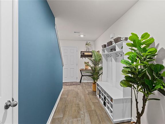 2nd image of 5284 Ironwood Dr