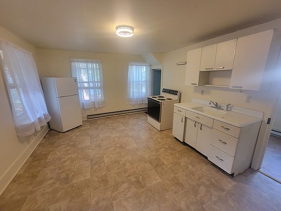 2nd image of 214 S State Rd APT B