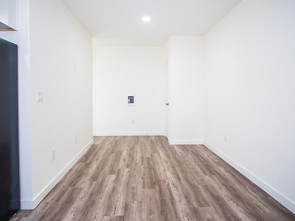 3rd image of 4168 32nd St #1