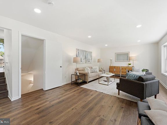 5th image of 1105 Chiswell Ln