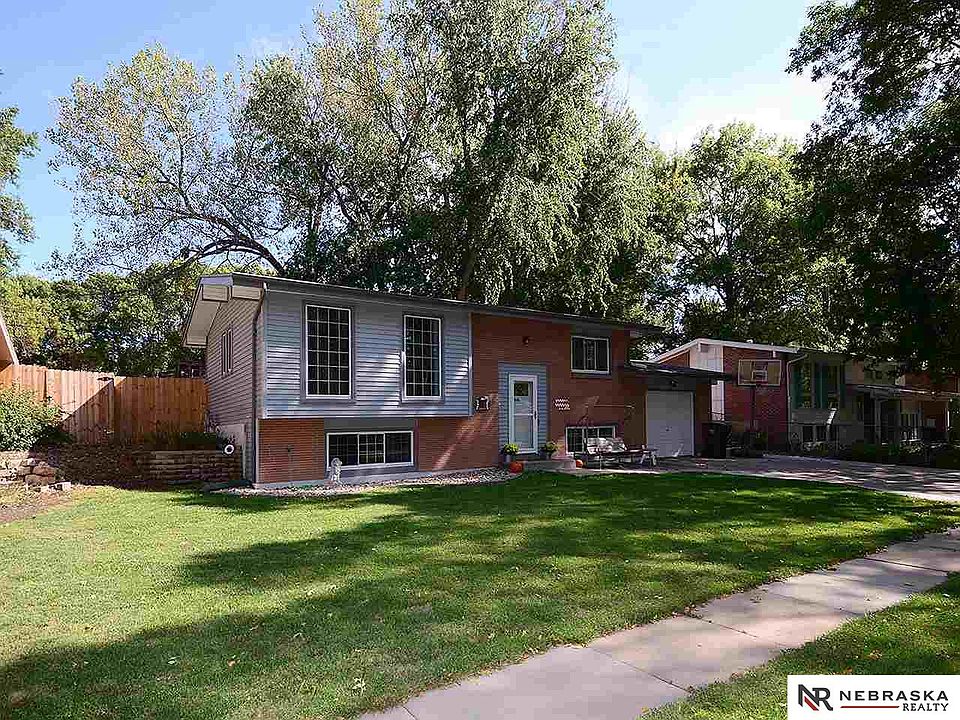 1st image of 430 Glenhaven Dr